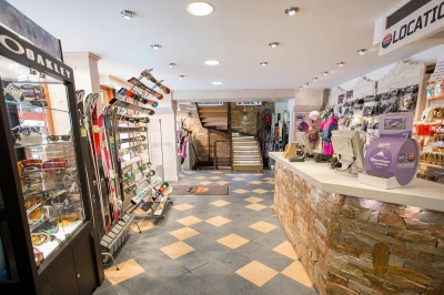 Toussuire Loisirs immobiliers location de snowboard